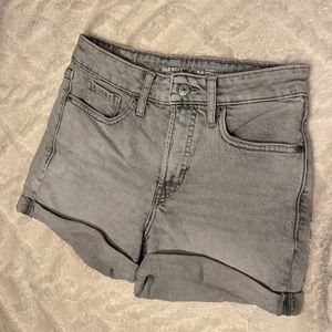 Grey Straight shorts.
